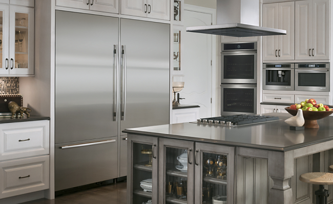 Seamless Integration: How RTA Kitchen Cabinetry Can Beautifully Accommodate Built-In Appliances